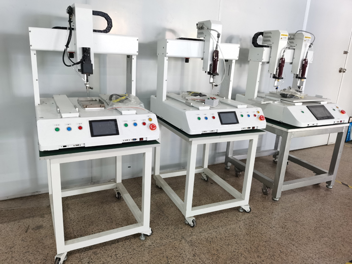 全自動(dòng)螺絲機(jī)